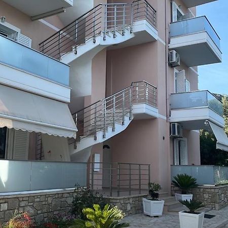 Vila Melina Himare Bagian luar foto
