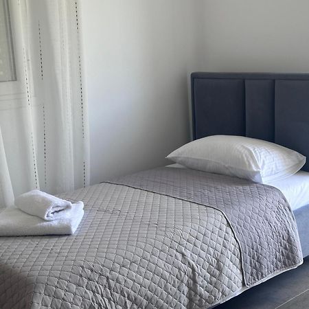 Vila Melina Himare Bagian luar foto