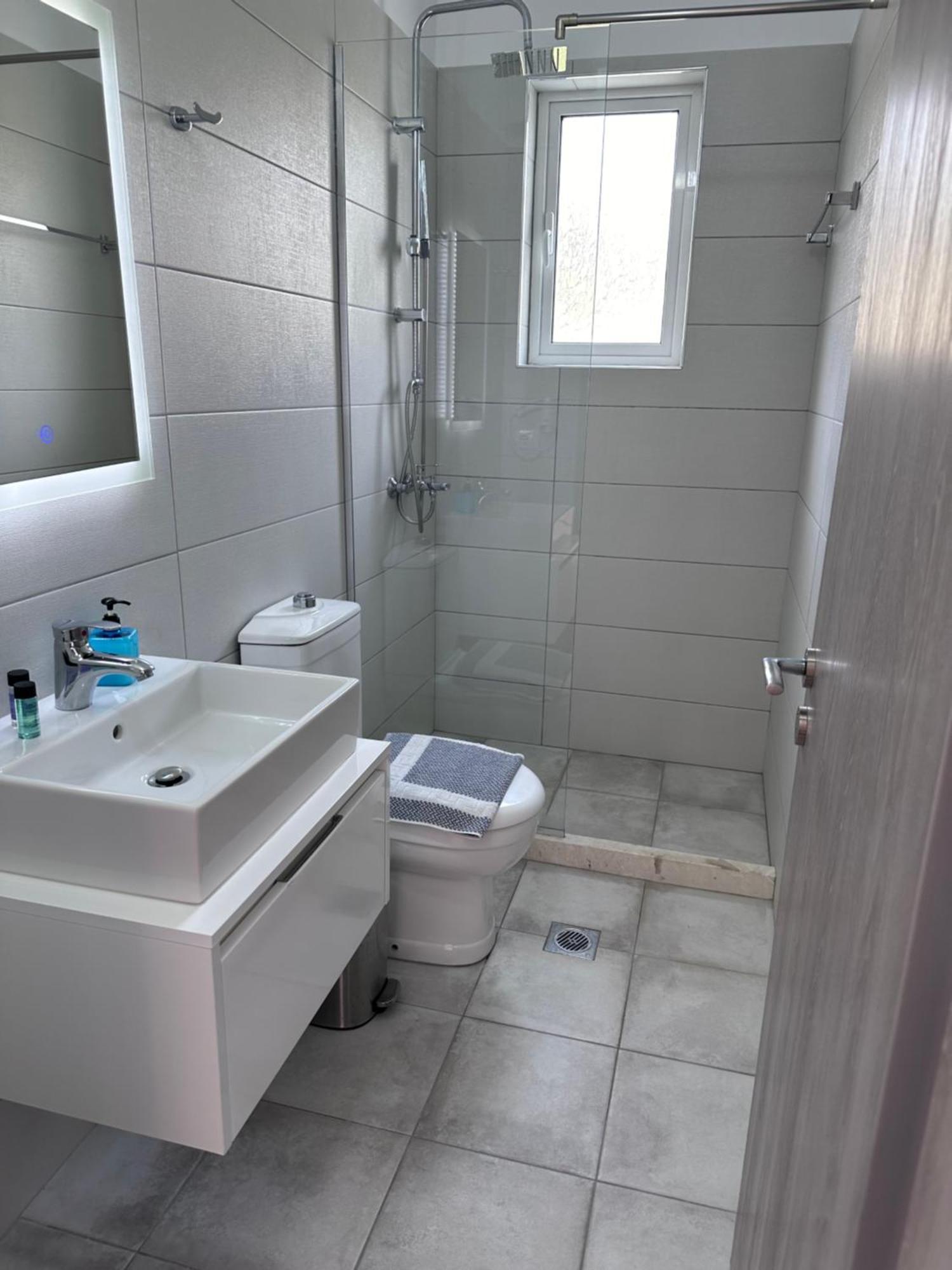 Vila Melina Himare Bagian luar foto