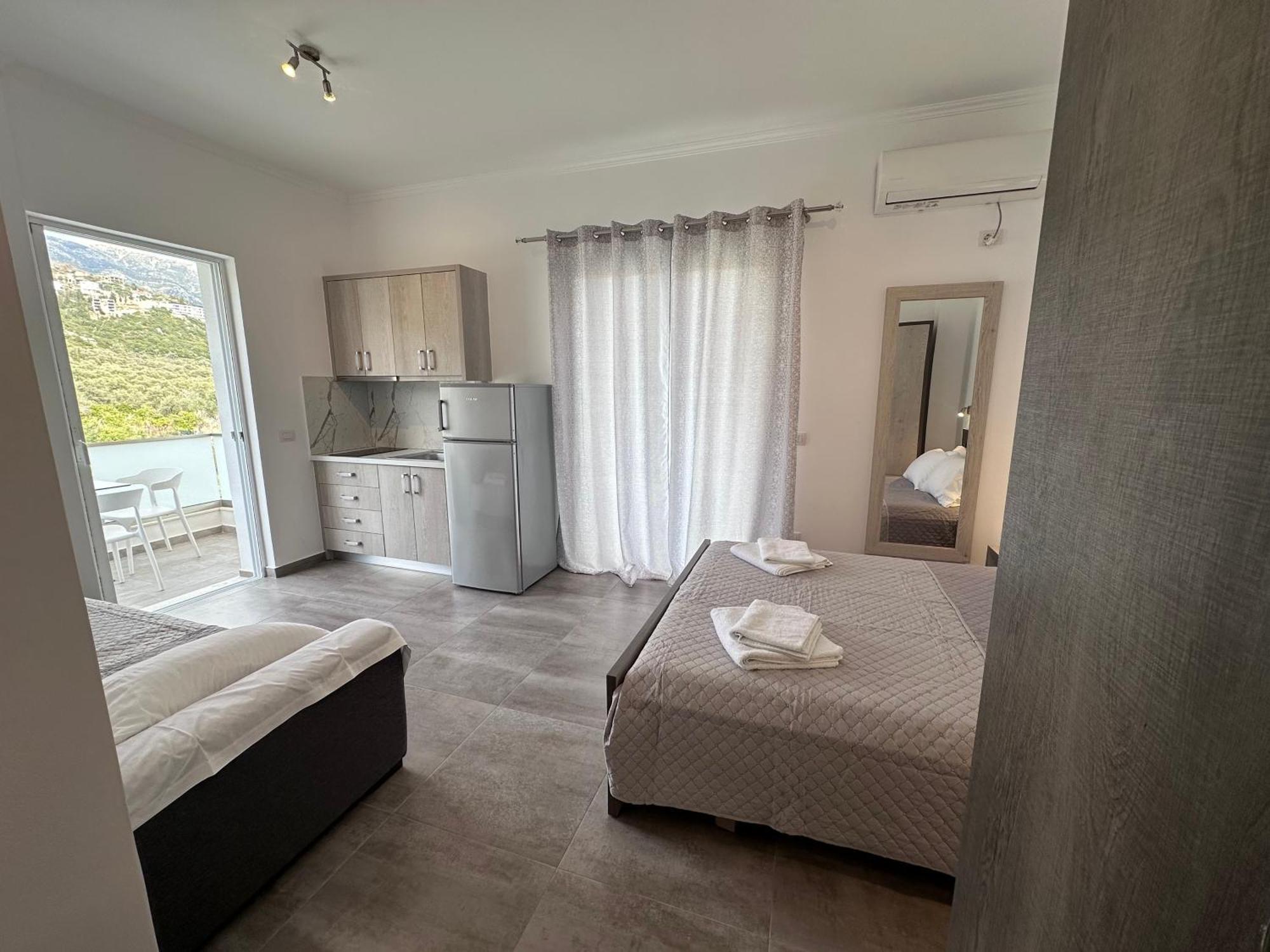 Vila Melina Himare Bagian luar foto