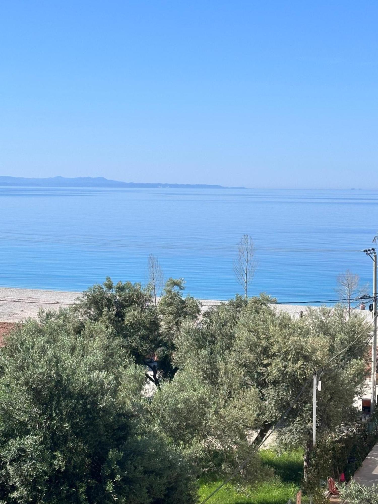 Vila Melina Himare Bagian luar foto