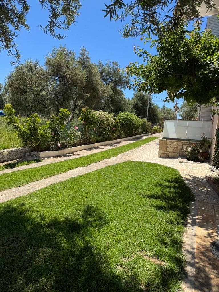 Vila Melina Himare Bagian luar foto